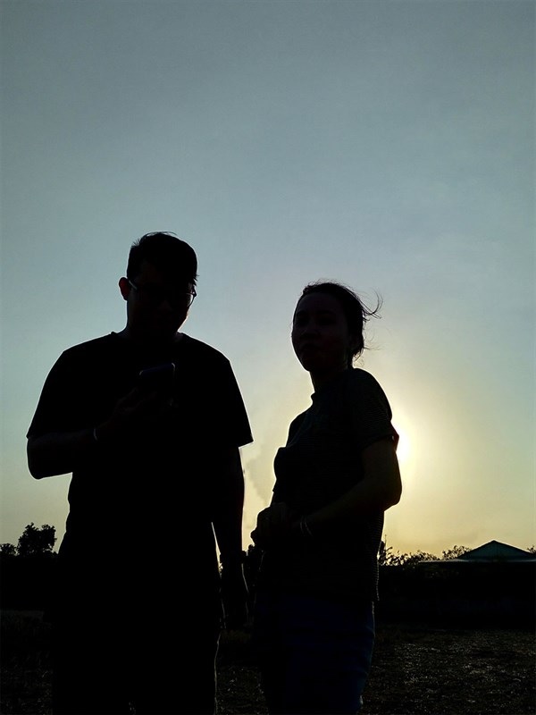 Hình ảnh chụp ngược sáng với chế độ chụp tự động