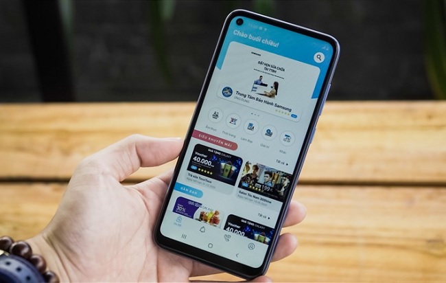 Sở hữu màn hình lớn song độ phân giải chỉ ở mức HD+