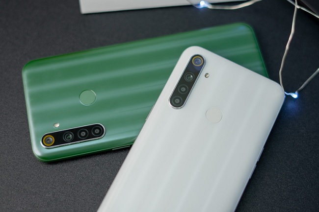Realme 6i nổi bật với hệ thống 4 camera xếp dọc, thanh lịch và sang trọng