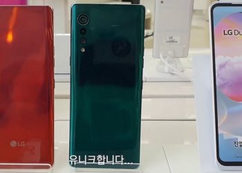 Lộ hình ảnh thực tế của LG Velvet và thông số kỹ thuật tại một cửa hàng ở Hàn Quốc