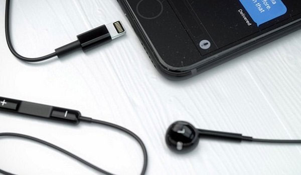 Xem xét các nguyên nhân hư hỏng phần cứng cổng tai nghe