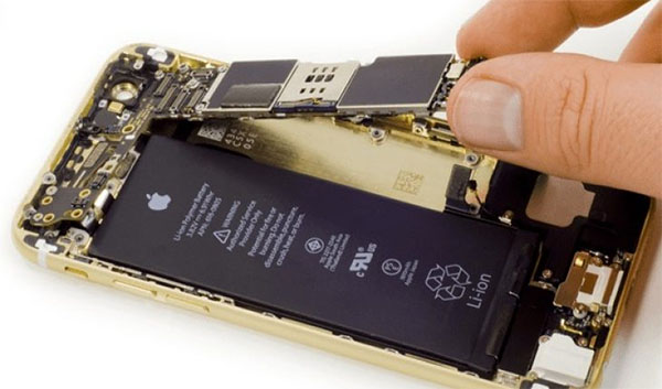 Trên Main còn có khá nhiều con chip khác được thiết kế tinh vi