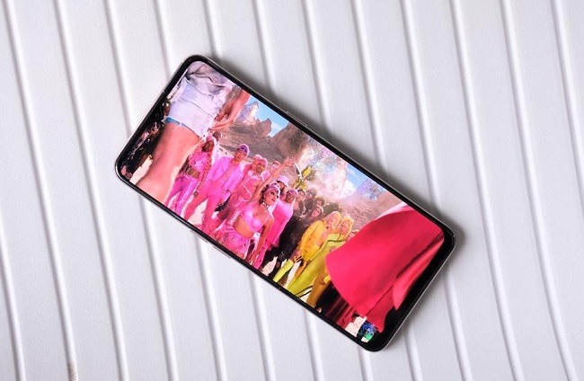 Sở hữu OPPO Reno3 giá sốc 8.900.000 đồng, OPPO Reno3 Pro giá 14.990.000 đồng, tặng kèm ưu đãi hấp dẫn khi mua hàng tại hệ thống siêu thị Viettel Store