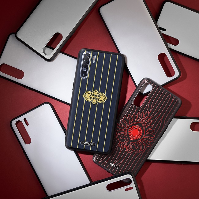 Phái mạnh cũng có thêm một phiên bản khác để lựa chọn đó là sự kết hợp giữa đỏ và đen