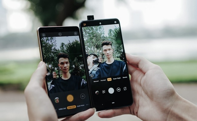 So sánh chế độ selfie giữa 2 thiết bị