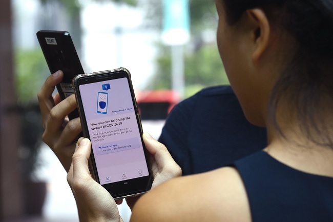 Kiểm soát dịch bệnh COVID-19 thuận tiện hơn với tính năng trên iPhone