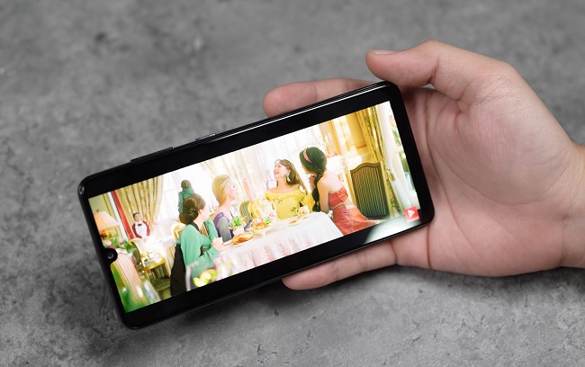 Trải nghiệm Galaxy A31 với hình ảnh chất lượng cao trên màn hình siêu rộng 6.4 inch