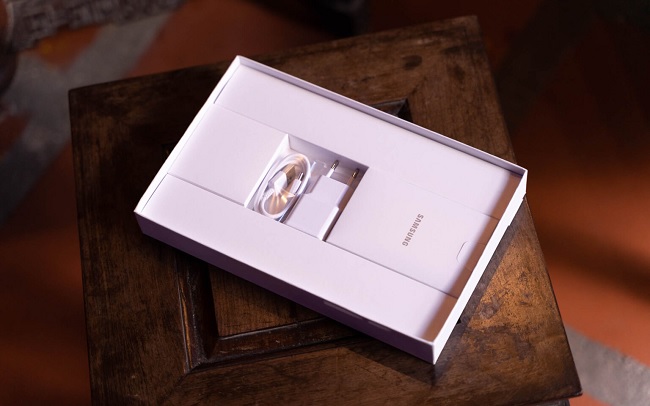 Mở hộp Samsung Galaxy Tab S6 Lite