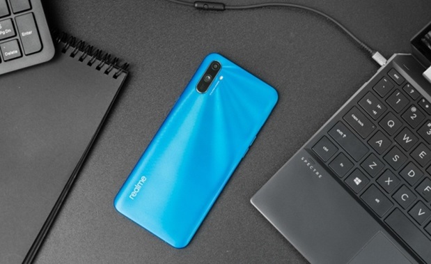 Thiết kế không có gì thay đổi so với Realme C3