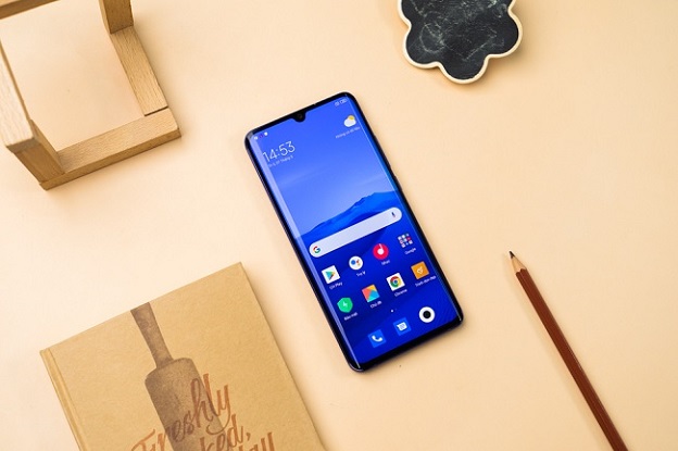 Xiaomi Mi Note 10 Lite sử dụng màn hình cong cao cấp