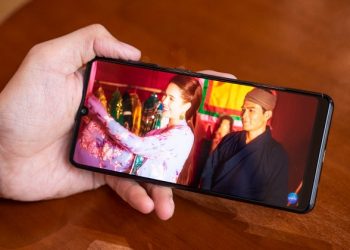 Những điều ấn tượng sau khi dùng Galaxy A31: Camera Macro chụp cận cảnh 5MP đầy ấn tượng cùng màn hình sAMOLED cực mãn nhãn