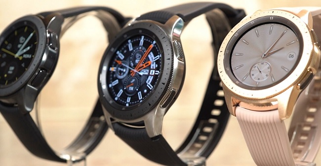 Samsung Galaxy Watch tích hợp cơ chế xoay vật lý để điều khiển menu