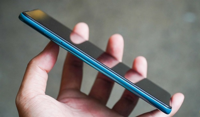 Cạnh phải của Redmi Note 9