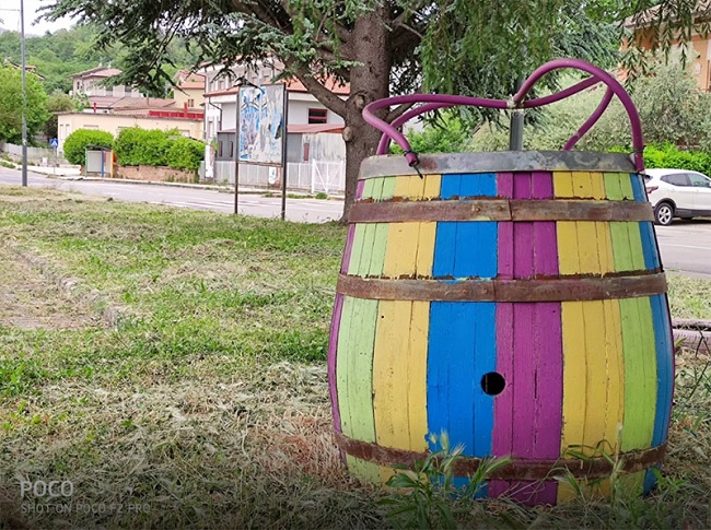 Hình ảnh chụp từ camera góc rộng cho hình ảnh với chi tiết và màu sắc khá ổn, không bị noise quá nhiều