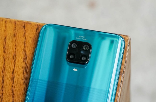 Cận cảnh cụm camera phía sau của Redmi Note 9 Pro