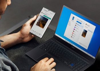 Sử dụng dây cáp kết nối USB để kết nối điện thoại Samsung với thiết bị máy tính