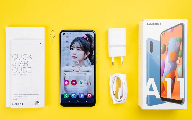 Các phụ kiện đi kèm Galaxy A11