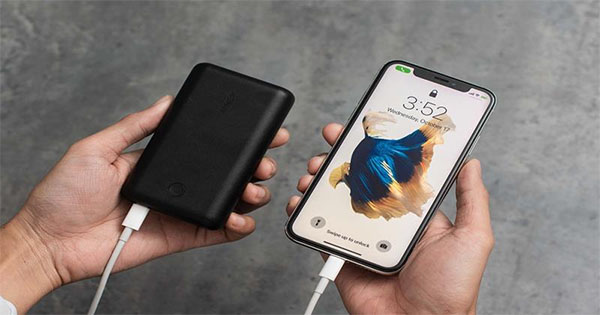 Nên hạn chế tối đa việc vừa sạc pin vừa sử dụng điện thoại