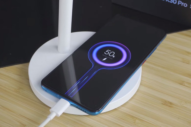 Redmi K30 Pro hỗ trợ sạc nhanh 33W