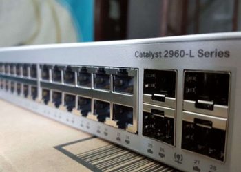 Switch đóng vai trò vị trí trung tâm để kết nối những đoạn mạng theo mô hình sao (Star)