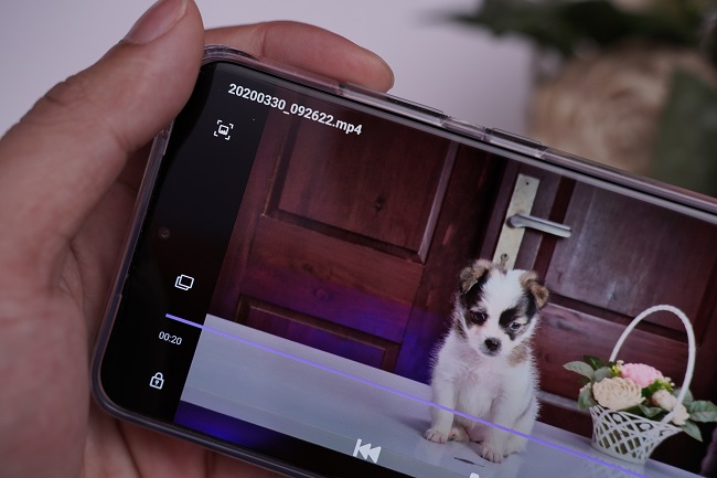 Nút trên cùng góc trái để thực hiện chức năng chụp ảnh từ Video 8K