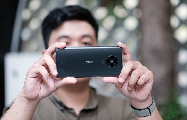 Nokia 5.3 cũng được tích hợp chế độ ban đêm giúp người dùng chụp ảnh trong môi trường thiếu sáng