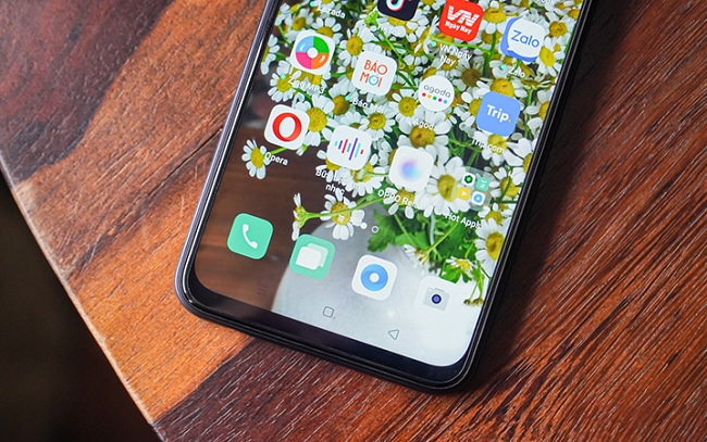 Phần viền cạnh dưới vẫn còn hơi dày một chút