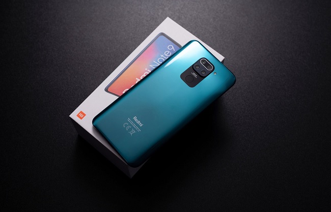 Cụm 4 camera sau gồm: cảm biến chính 48MP, cảm biến góc siêu rộng 8MP, cảm biến macro 2MP và cảm biến xóa phông 2MP. Với hệ thống camera này người dùng có thể thoải mái chụp được những bức ảnh đẹp