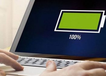 Trước tiên người dùng cần sạc đầy pin laptop 100%