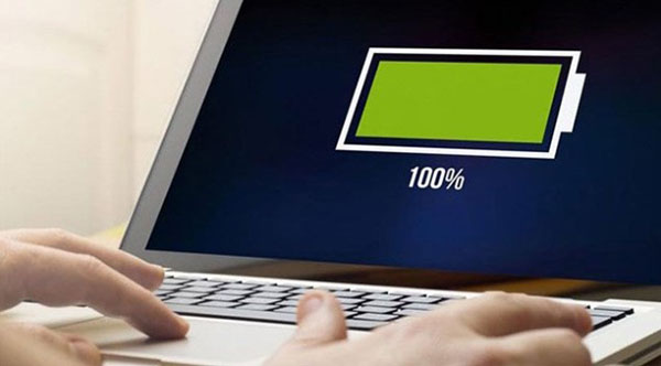 Trước tiên người dùng cần sạc đầy pin laptop 100%