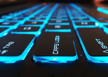 Backlit keyboard là gì và nó có công dụng như thế nào?