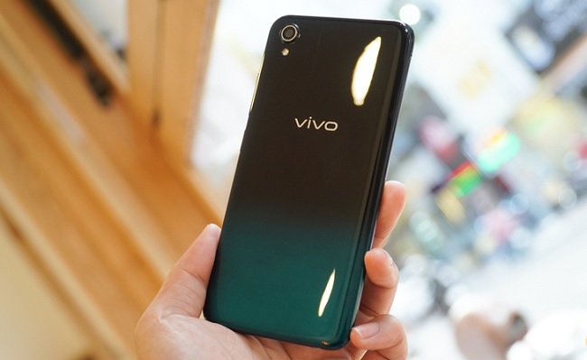 Vivo Y1s sở hữu thiết kế đẹp, cấu hình ổn, camera tốt