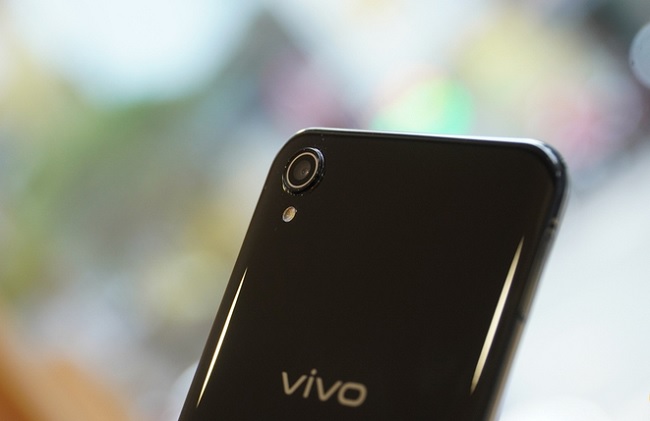 Vivo Y1s trang bị camera sau 13MP và camera selfie 5MP