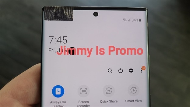 Cận cảnh mặt trước của Galaxy Note 20 Ultra
