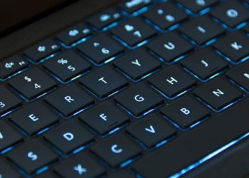 Khóa bàn phím máy tính sẽ giúp tránh khỏi những tác động từ bên ngoài