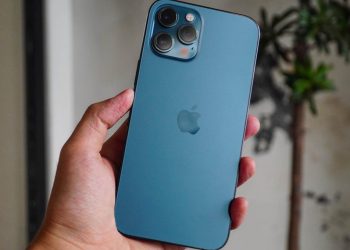 Cách kích hoạt tính năng gõ mặt lưng tắt màn hình trên iPhone