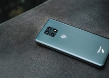 Cận cảnh Vsmart Aris 5G