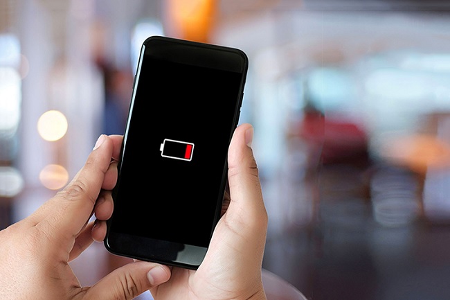 Điện thoại thường xuyên sập nguồn sẽ khiến pin bị chai