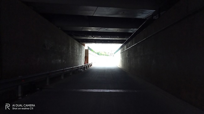 Hình ảnh chụp ở chế độ tự động trong điều kiện ngược sáng