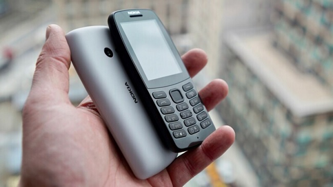 Nokia 210 hỗ trợ 2 sim và tích hợp một vài tính năng giải trí cơ bản