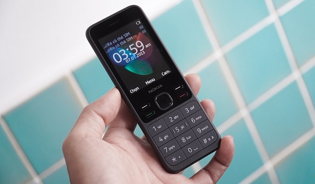 Nokia 150 (2020) giá 660.000 đồng, 3 màu sắc: Đỏ, Đen và Xanh