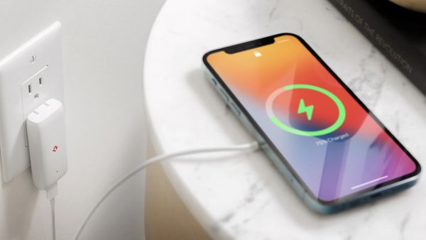 Cắm sạc để hiện phần trăm pin iPhone