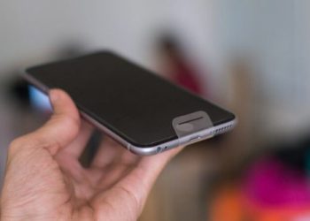 Những sản phẩm iPhone CPO cũng đều được trang bị đầy đủ hộp, phụ kiện đi kèm