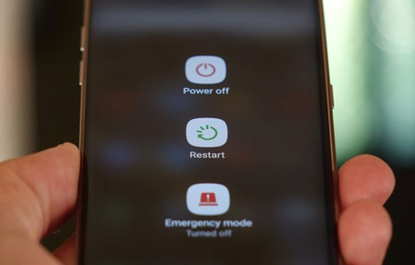 Thử khởi động lại hệ điều hành điện thoại để khắc phục lỗi