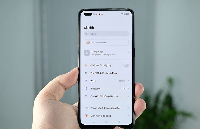 Reno4 hiện cài sẵn bản ColorOS 7.2 được bổ sung nhiều tính năng phần mềm mới