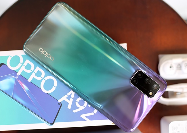 Mặt lưng OPPO A92 màu mới