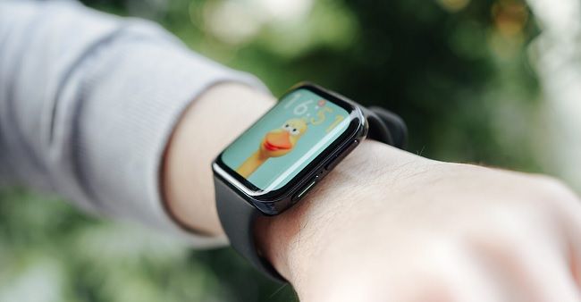 OPPO Watch có thể cung cấp tới 40 giờ sử dụng pin liên tục