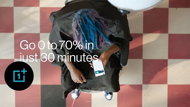 Cho viên pin đến 70% chỉ mất 30 phút sạc