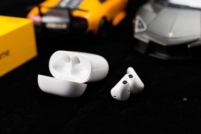 Buds Air Neo bị giảm bớt 1 số tính năng tiện lợi nhưng được nâng cấp thêm một số tính năng khác