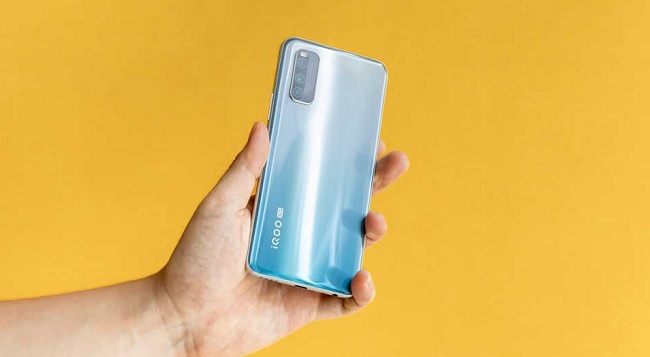 iQOO Z1 5G được tích hợp công nghệ làm mát bằng chất lỏng